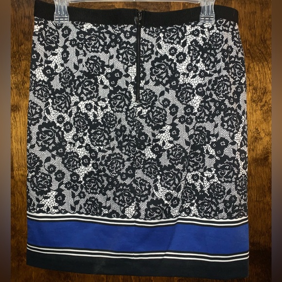 Rafaella Pencil Skirt NWOT - Picture 1 of 2